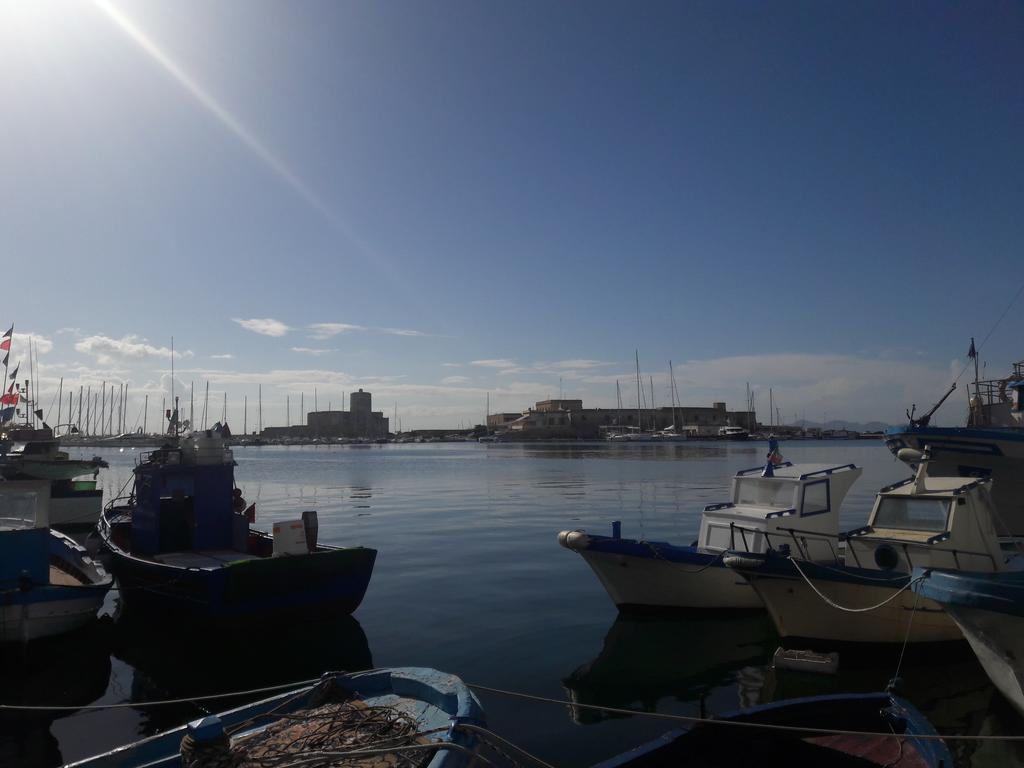 Appartamento Raggio Di Sole 特拉帕尼 外观 照片